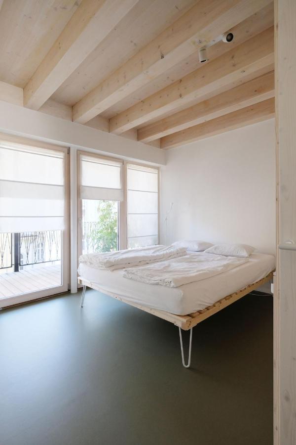 Schick Und Luftig Im Herzen Von リンツ エクステリア 写真
